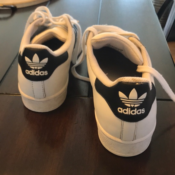 White Adidas shoes - Picture 2 of 3